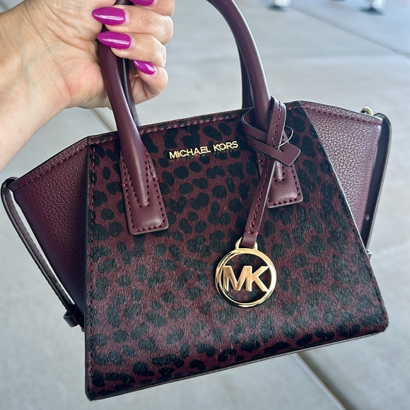 BRAND NEW LEATHER MICHAEL KORS EXTRA SMALL SATCHEL CROSSBODY MAROON COLOR! - Picture 15 of 17